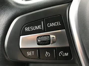 BMW X3 xDrive30e DAB LED WLAN Parkassistent Shz