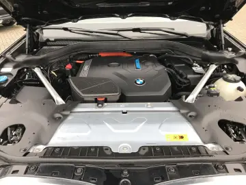 BMW X3 xDrive30e DAB LED WLAN Parkassistent Shz