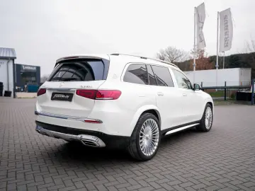 MERCEDES-BENZ GLS 600 MAYBACH 4Matic 3D First E-Active Body