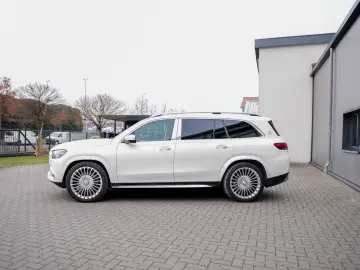 MERCEDES-BENZ GLS 600 MAYBACH 4Matic 3D First E-Active Body