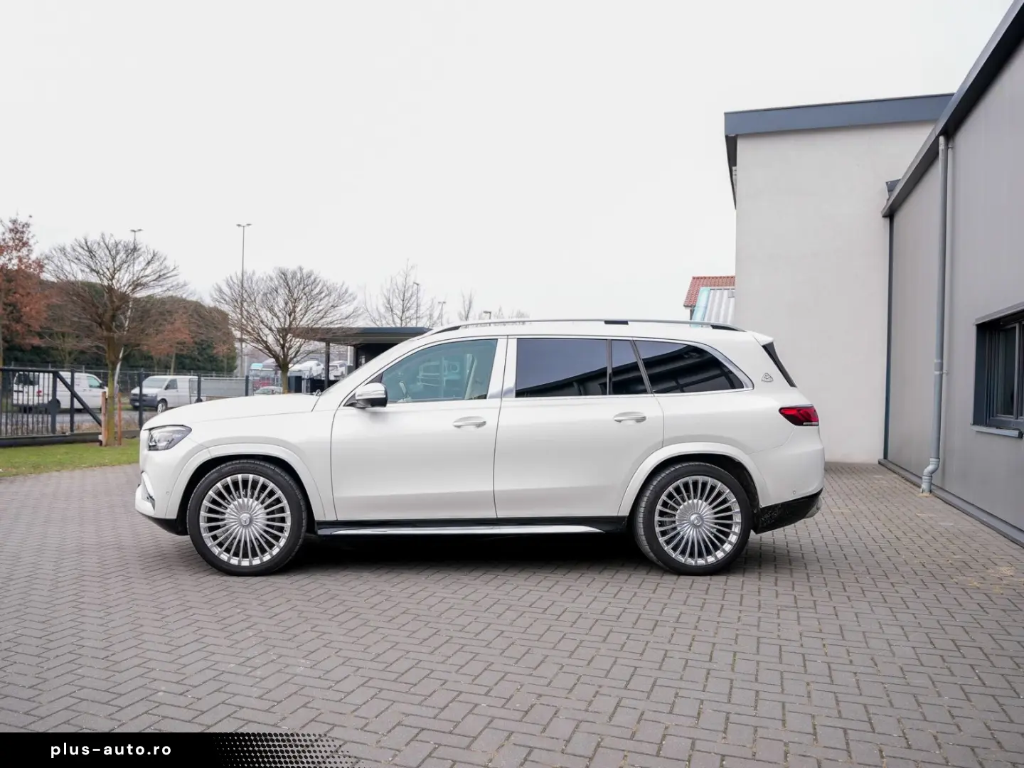 MERCEDES-BENZ GLS 600 MAYBACH 4Matic 3D First E-Active Body