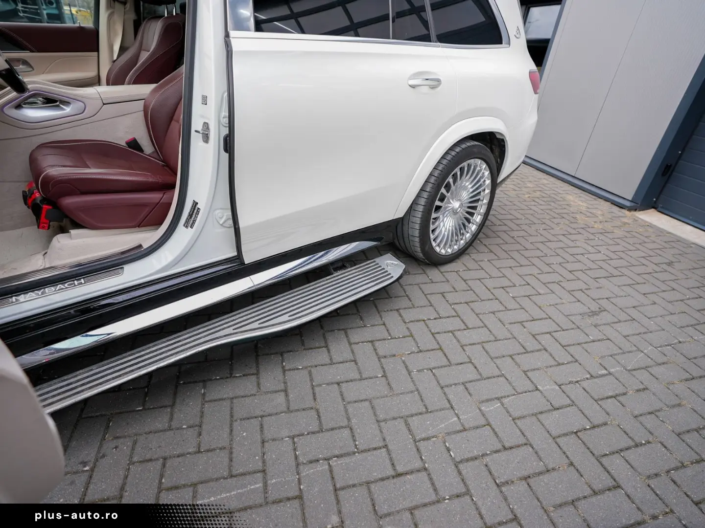 MERCEDES-BENZ GLS 600 MAYBACH 4Matic 3D First E-Active Body