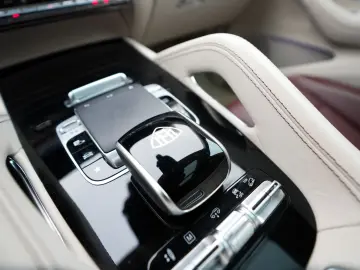 MERCEDES-BENZ GLS 600 MAYBACH 4Matic 3D First E-Active Body