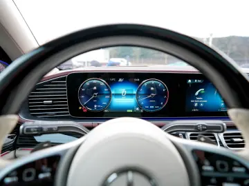 MERCEDES-BENZ GLS 600 MAYBACH 4Matic 3D First E-Active Body