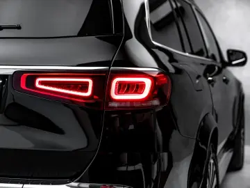 MERCEDES-BENZ GLS 600 Maybach 4Matic Pano Massage TV