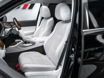 MERCEDES-BENZ GLS 600 Maybach 4Matic Pano Massage TV