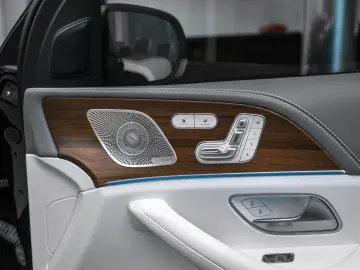 MERCEDES-BENZ GLS 600 Maybach 4Matic Pano Massage TV