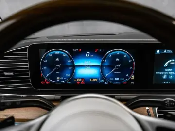 MERCEDES-BENZ GLS 600 Maybach 4Matic Pano Massage TV