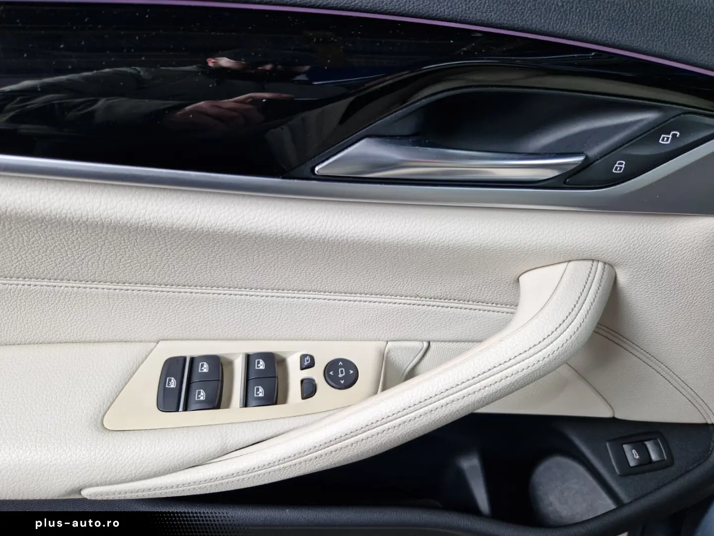 BMW SERIA 5 530d xDrive 265cp 2019