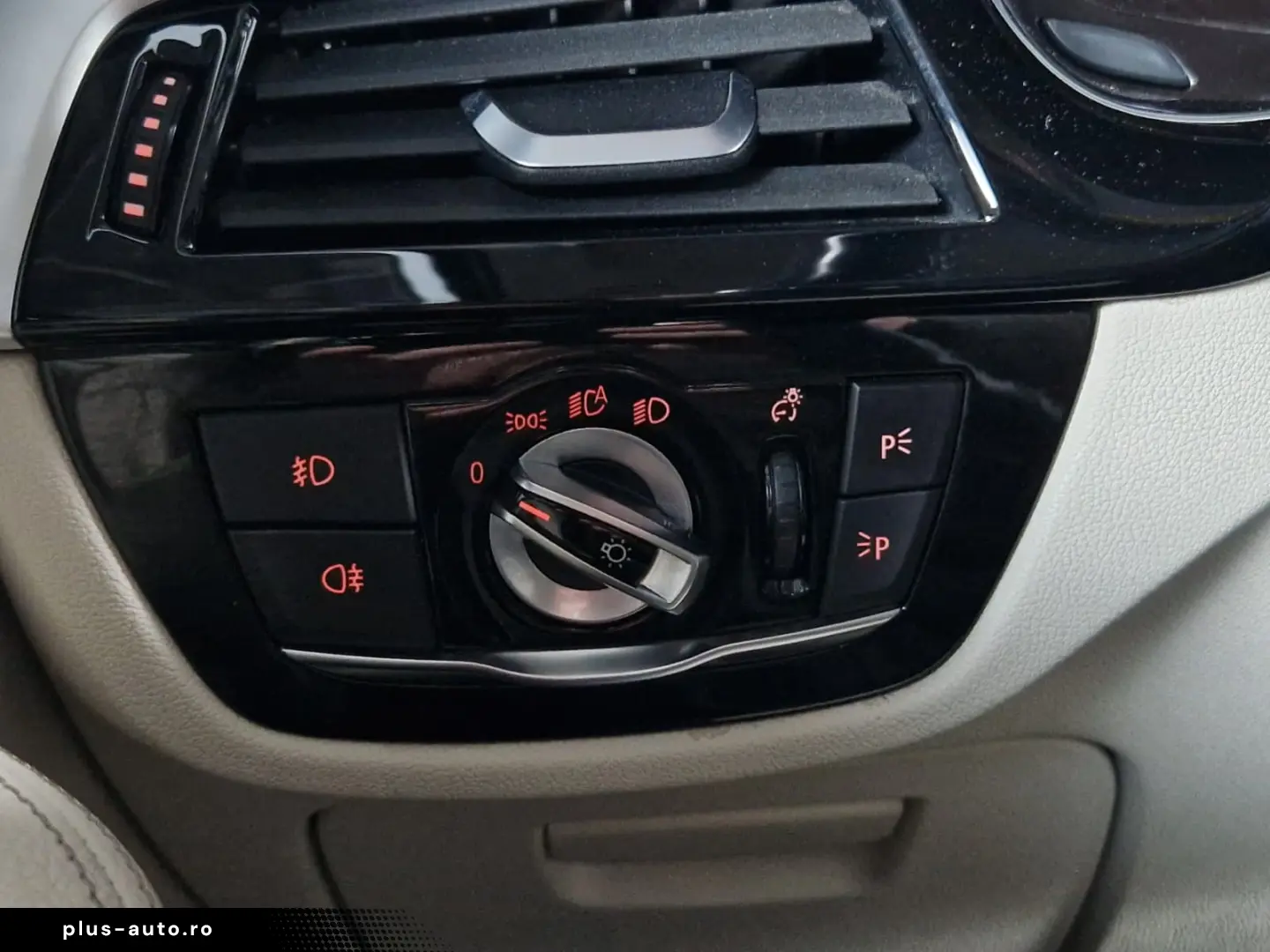 BMW SERIA 5 530d xDrive 265cp 2019