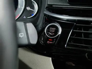 BMW SERIA 5 530d xDrive 265cp 2019