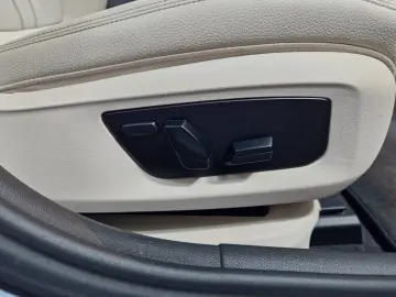 BMW SERIA 5 530d xDrive 265cp 2019