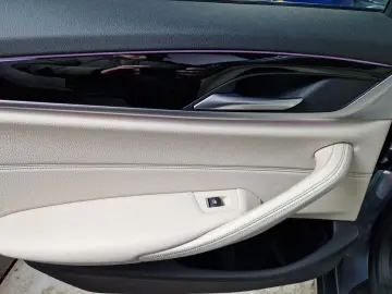 BMW SERIA 5 530d xDrive 265cp 2019