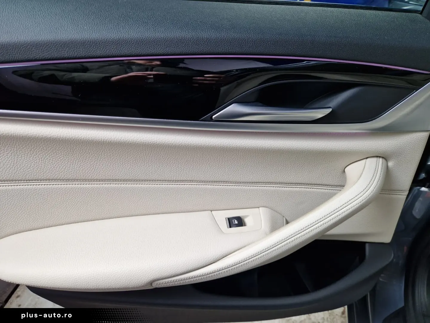 BMW SERIA 5 530d xDrive 265cp 2019