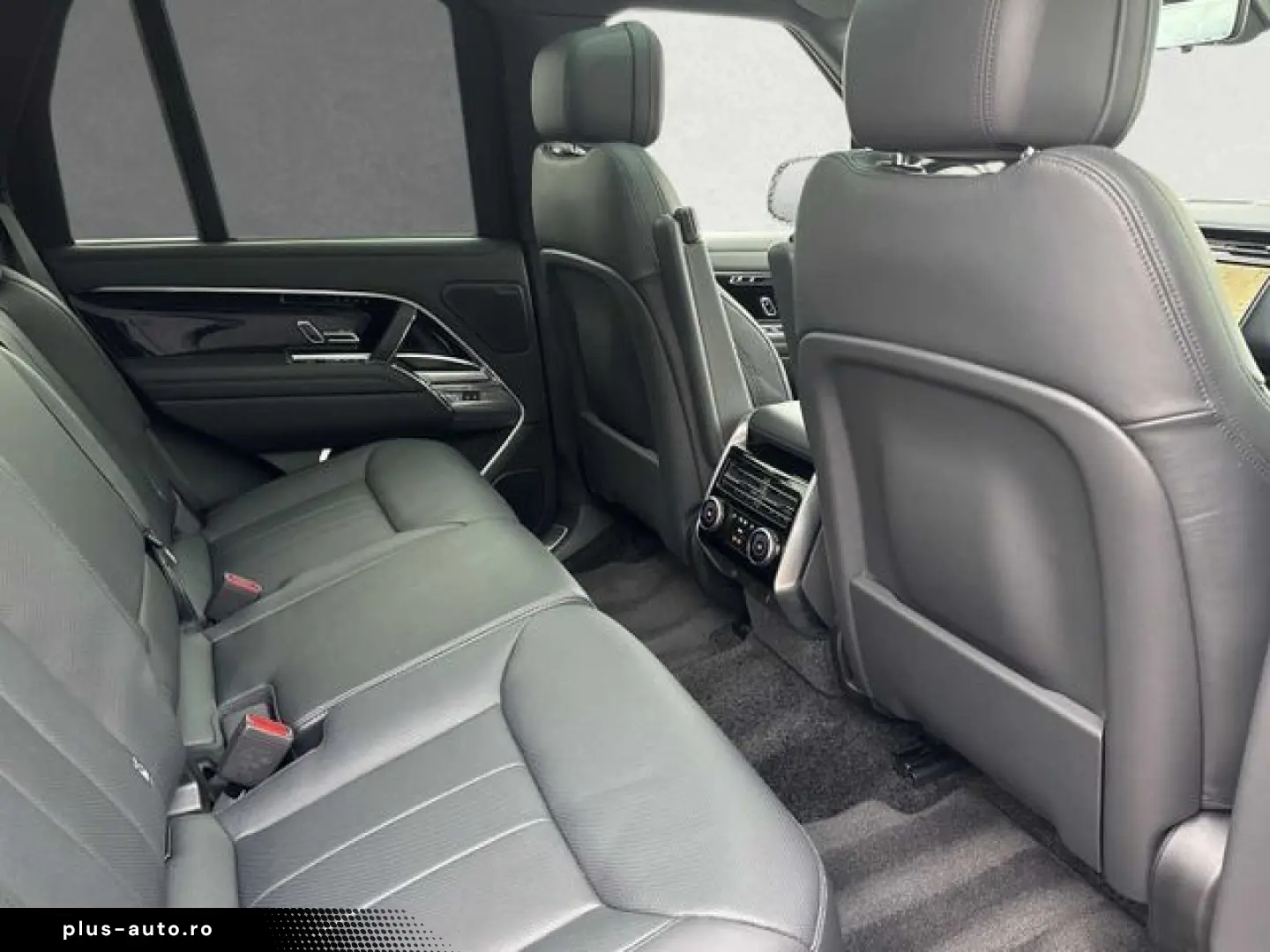 LAND ROVER Range Rover D300 HSE