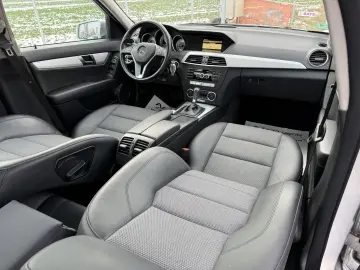 Mercedes C220 Avantgarde 2.2CDI