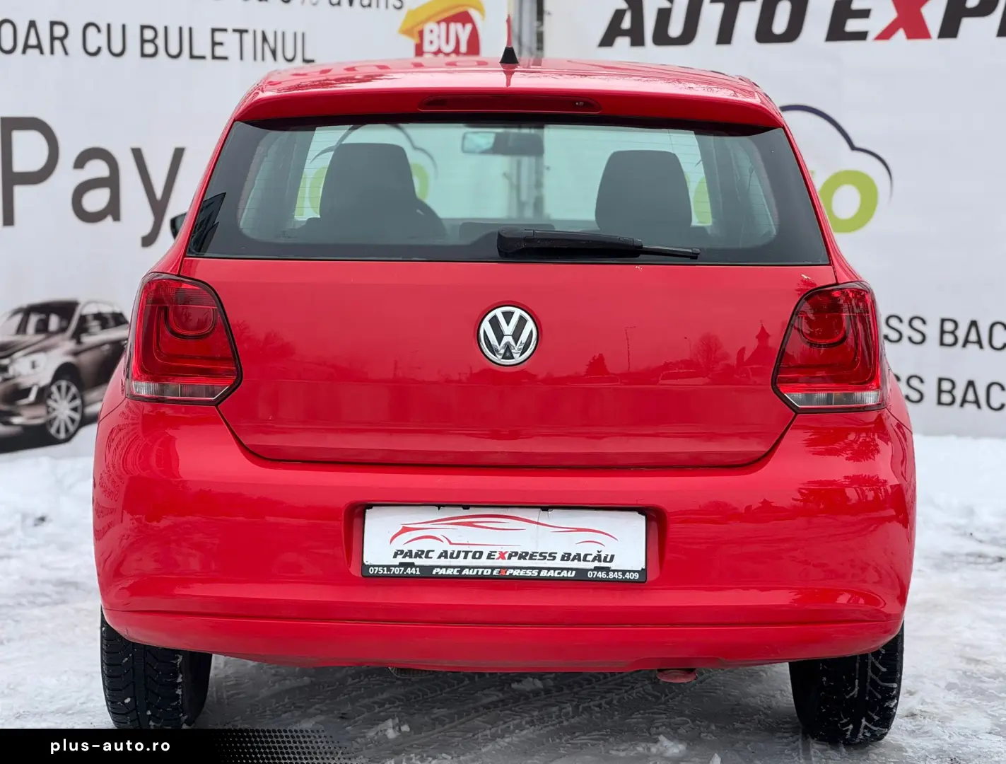 VOLKSWAGEN POLO