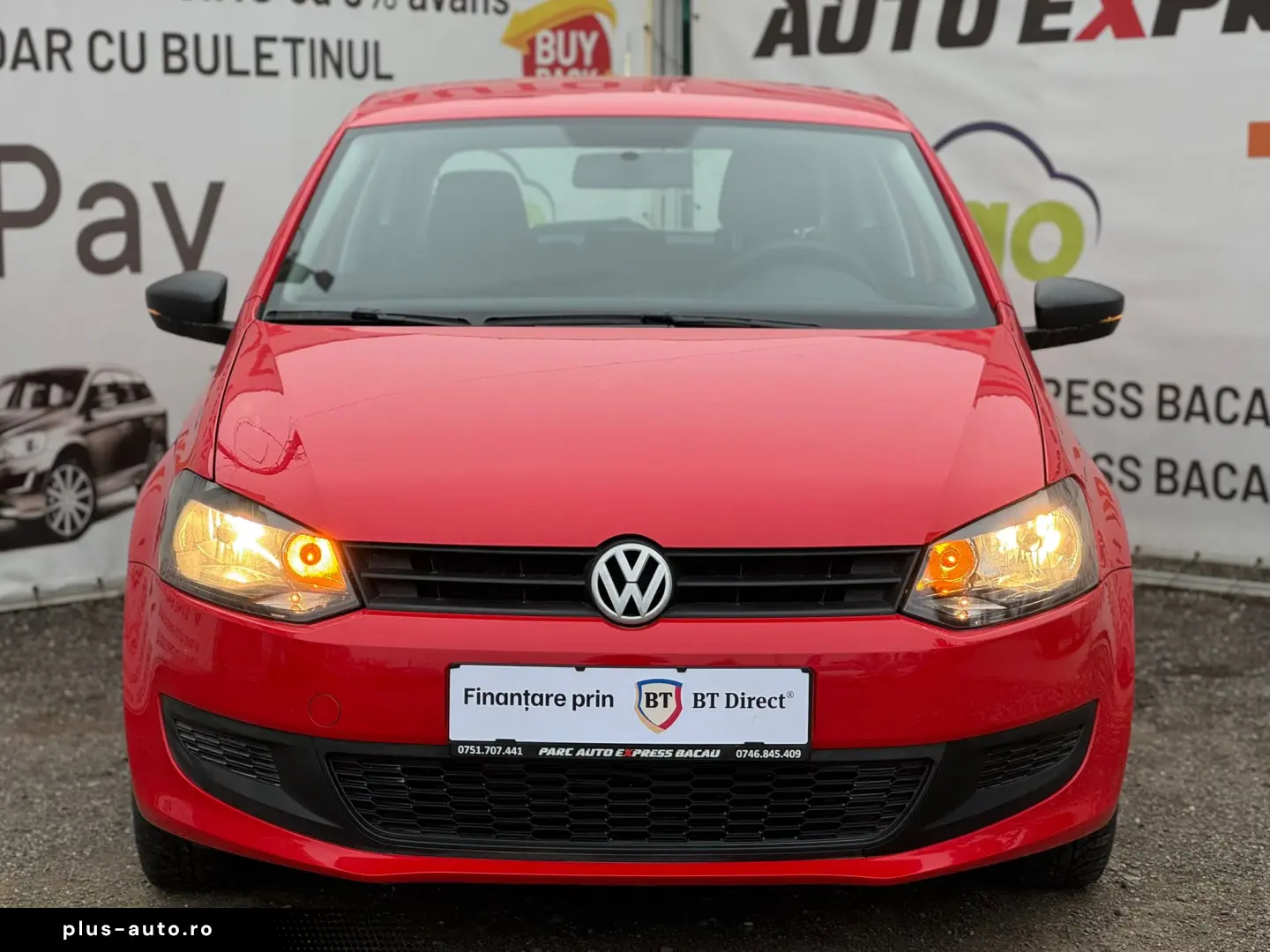 VOLKSWAGEN POLO