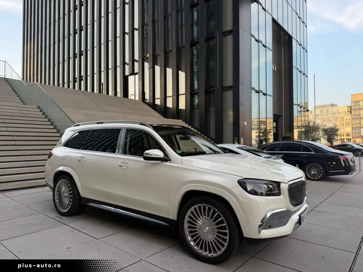 Mercedes-Benz GLS 600 Maybach Neu Wagen 23