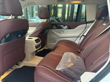 Mercedes-Benz GLS 600 Maybach Neu Wagen 23