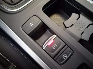 RENAULT MEGANE 1.3 TCe 140 GPF techno EDC