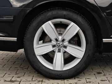 Volkswagen Passat 2.0 TDI SCR DSG Elegance
