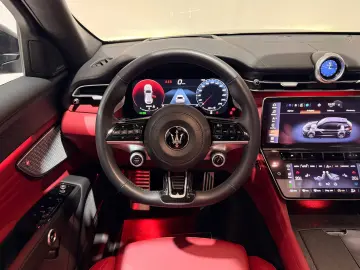 MASERATI Grecale Modena 4WD