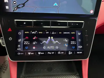 MASERATI Grecale 3.0 V6 Trofeo