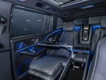 Mercedes-Benz GLS 600 Maybach Two-tone First Class