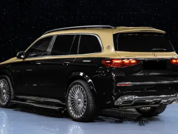 Mercedes-Benz GLS 600 Maybach Two-tone First Class