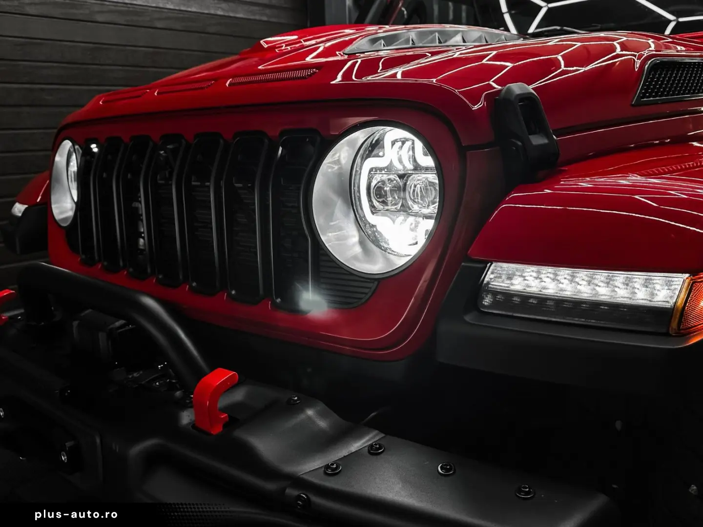 JEEP Wrangler SAHARA 3 6 4x4