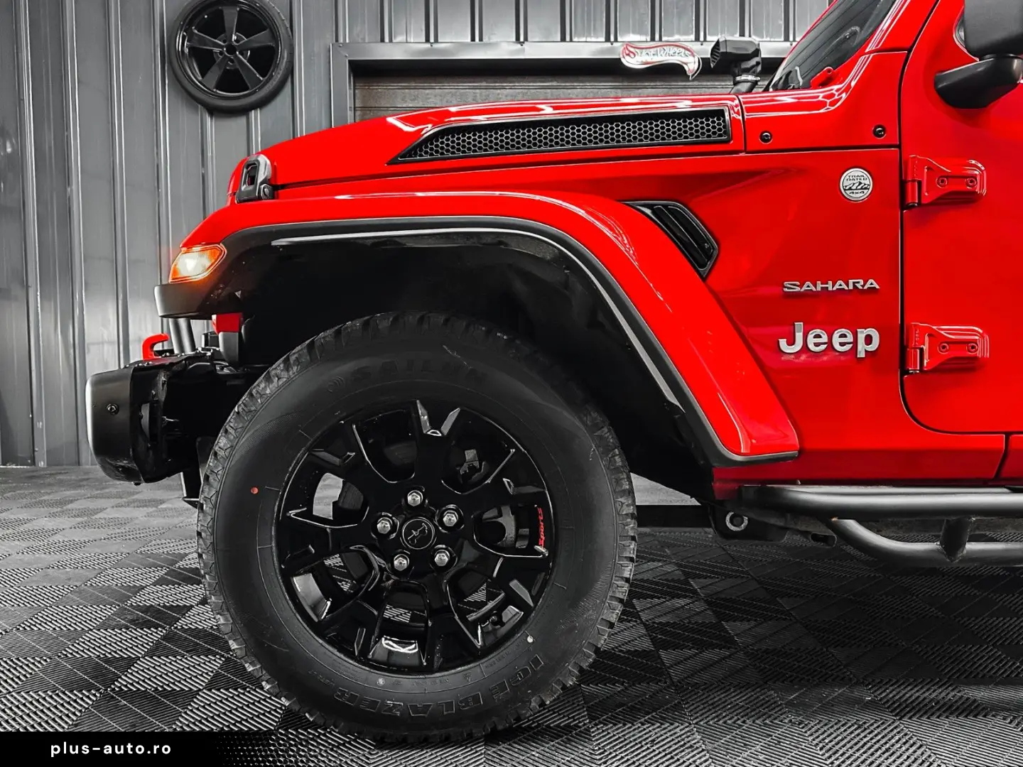JEEP Wrangler SAHARA 3 6 4x4