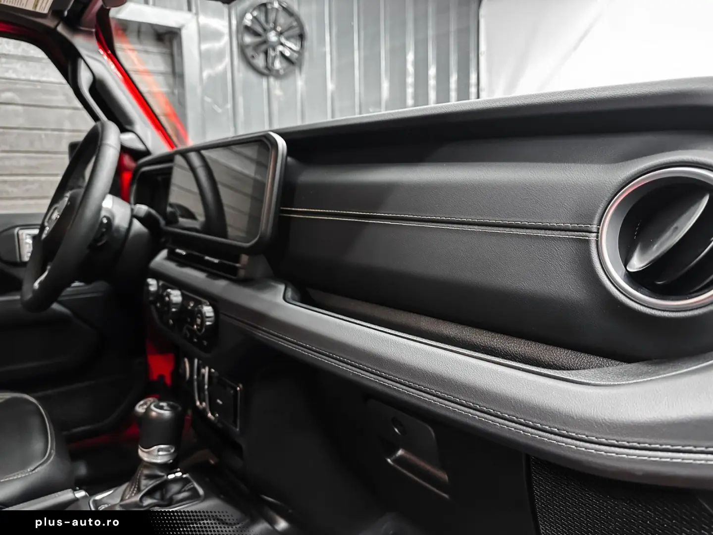 JEEP Wrangler SAHARA 3 6 4x4