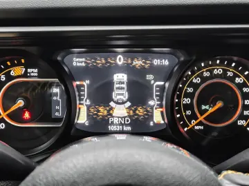 JEEP Wrangler SAHARA 3 6 4x4