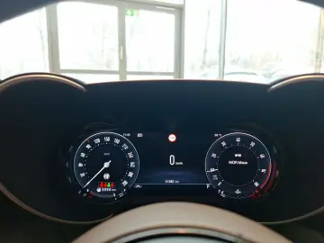 ALFA ROMEO Giulia Quadrifoglio Benzin 519 PS AT MY 2023