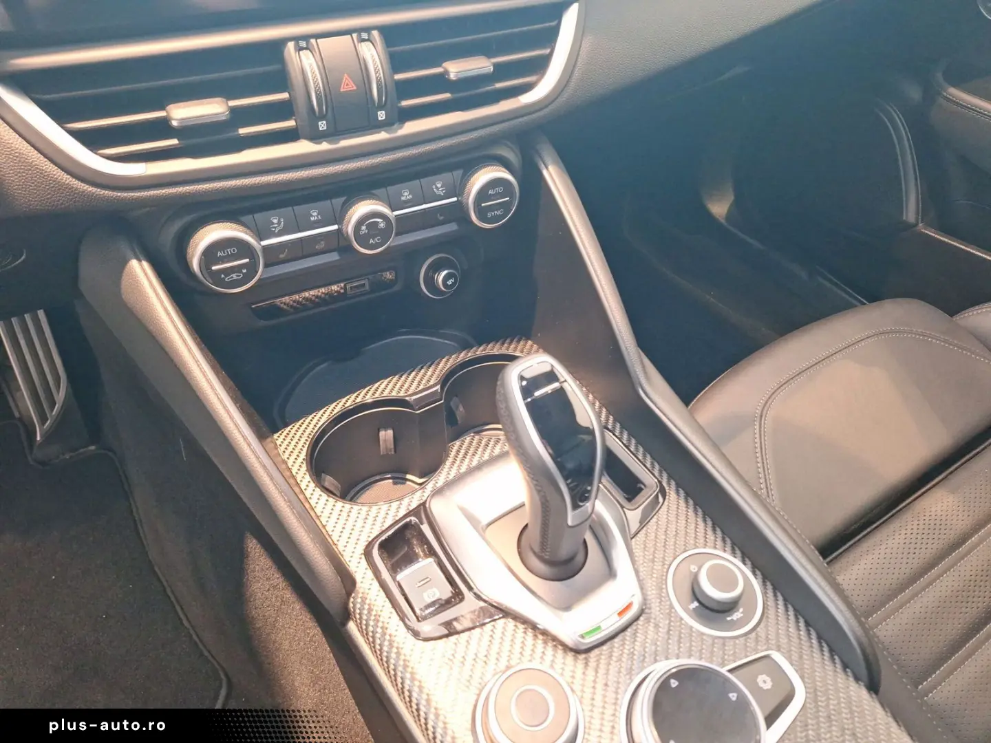 ALFA ROMEO Giulia Quadrifoglio Benzin 519 PS AT MY 2023