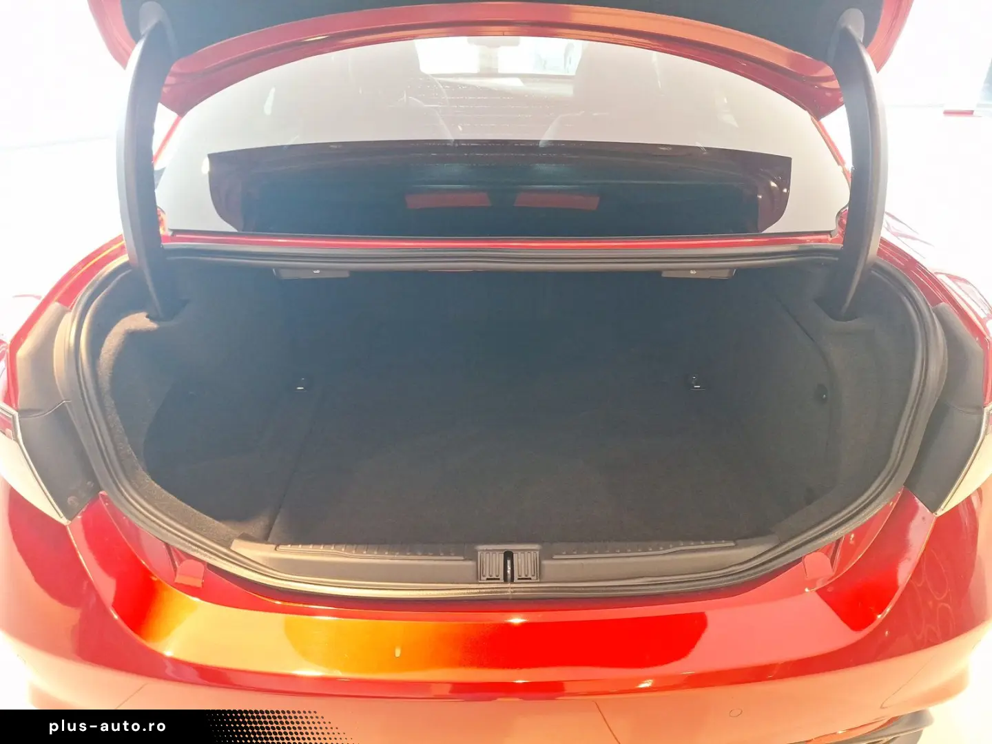 ALFA ROMEO Giulia Quadrifoglio Benzin 519 PS AT MY 2023