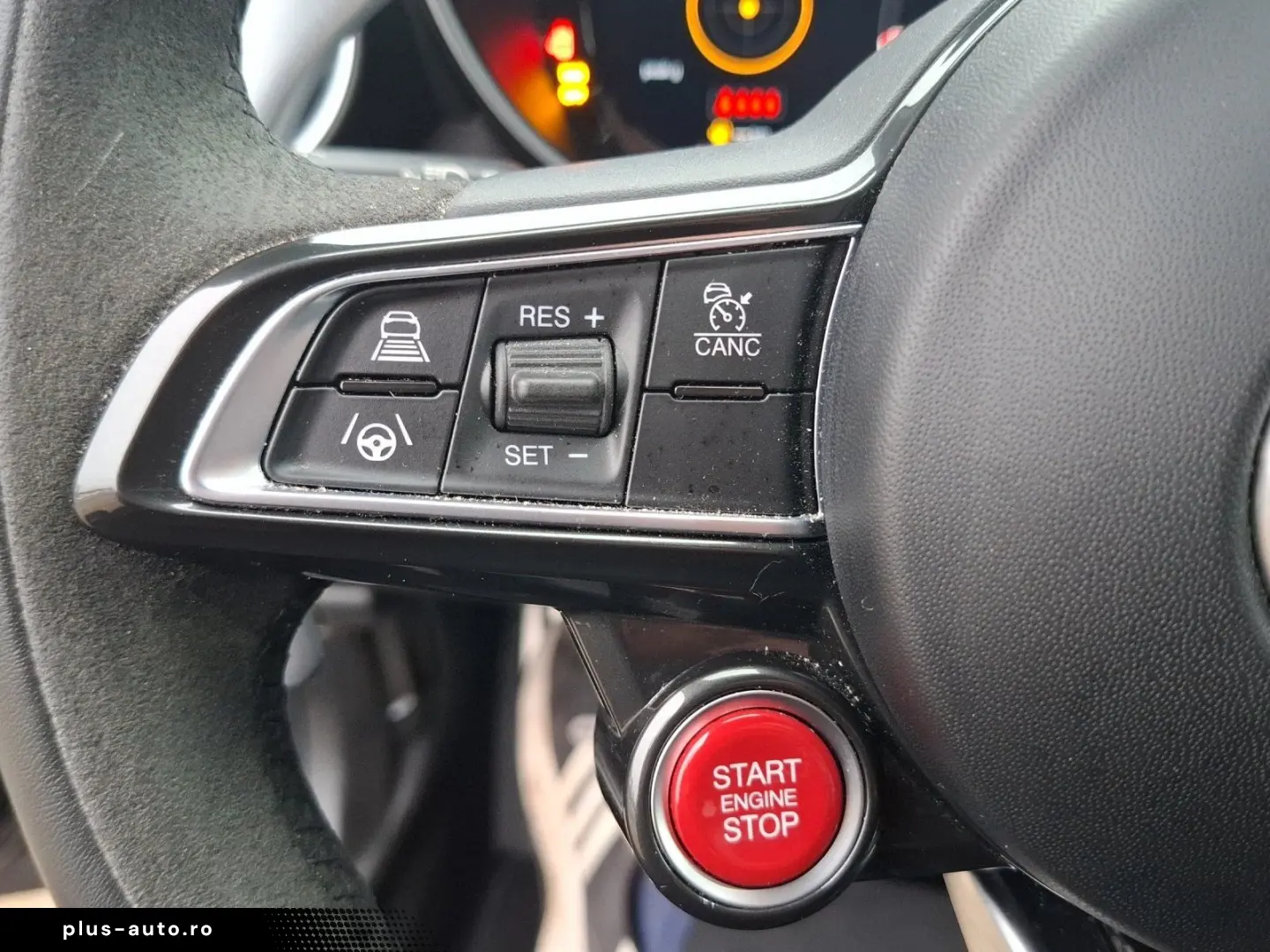 ALFA ROMEO Giulia Quadrifoglio 2.9 V6 Bi-Turbo Kam. KeyLess