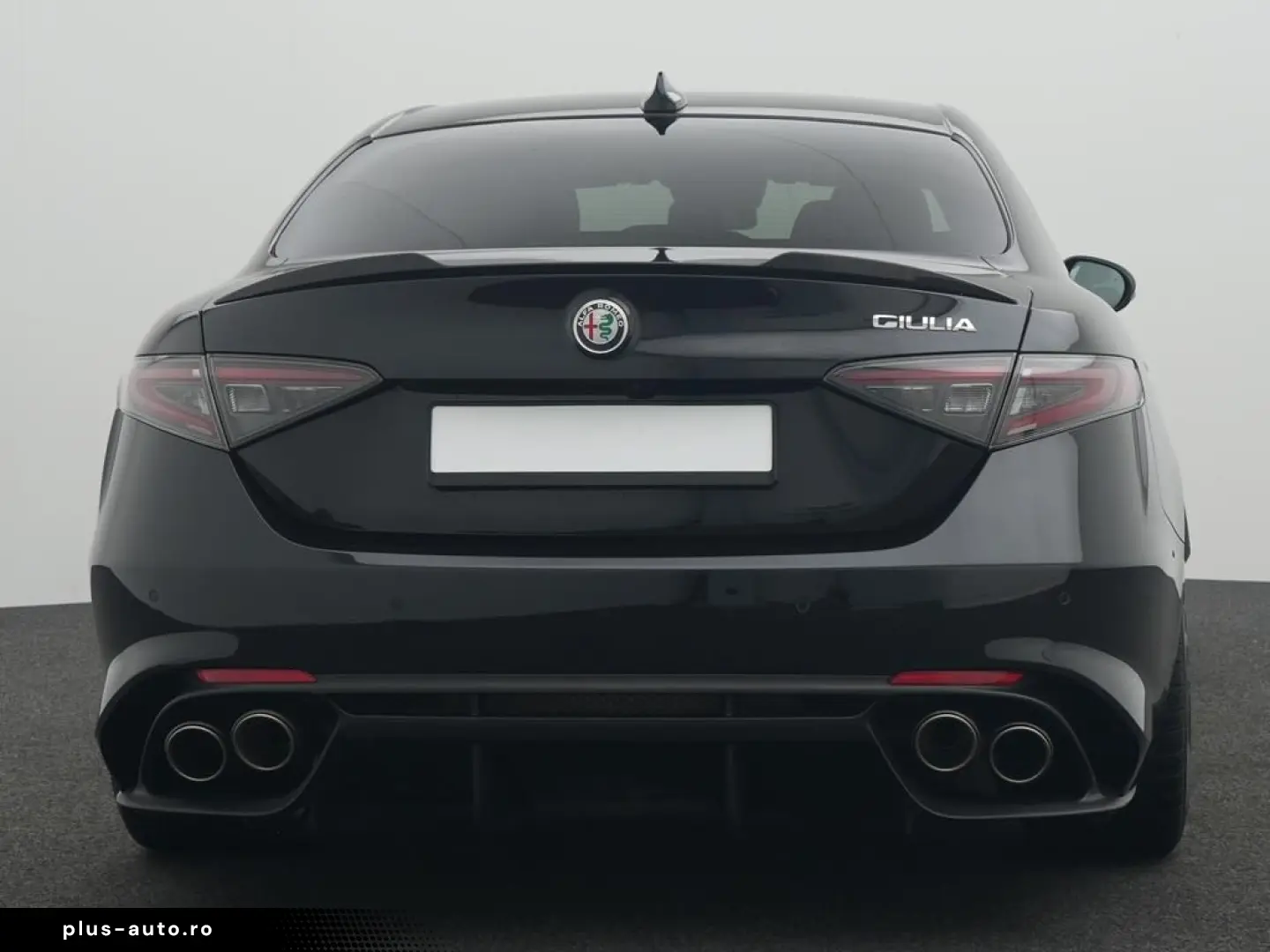 ALFA ROMEO Giulia Quadrifoglio