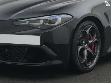 ALFA ROMEO Giulia Quadrifoglio