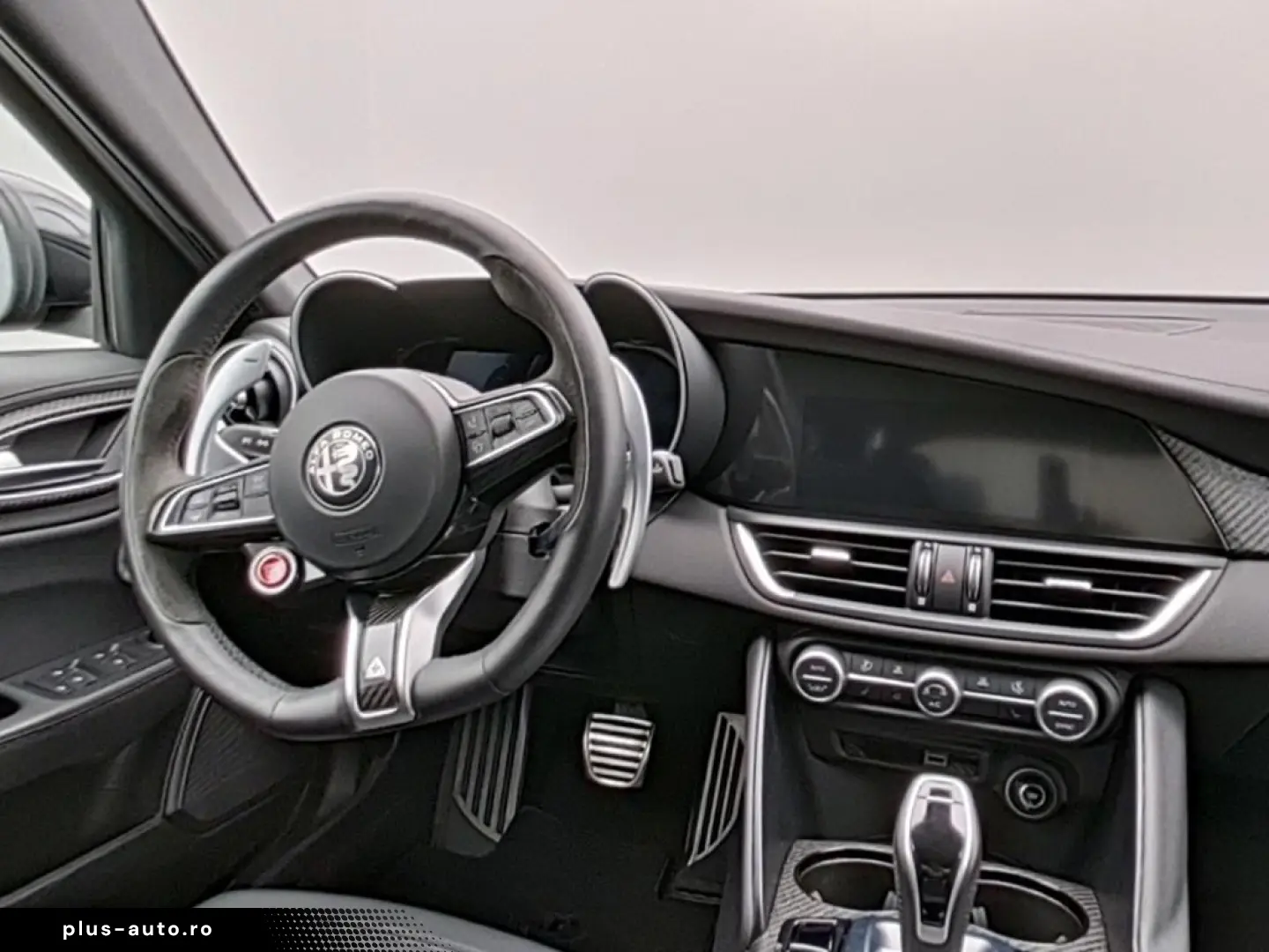 ALFA ROMEO Giulia Quadrifoglio