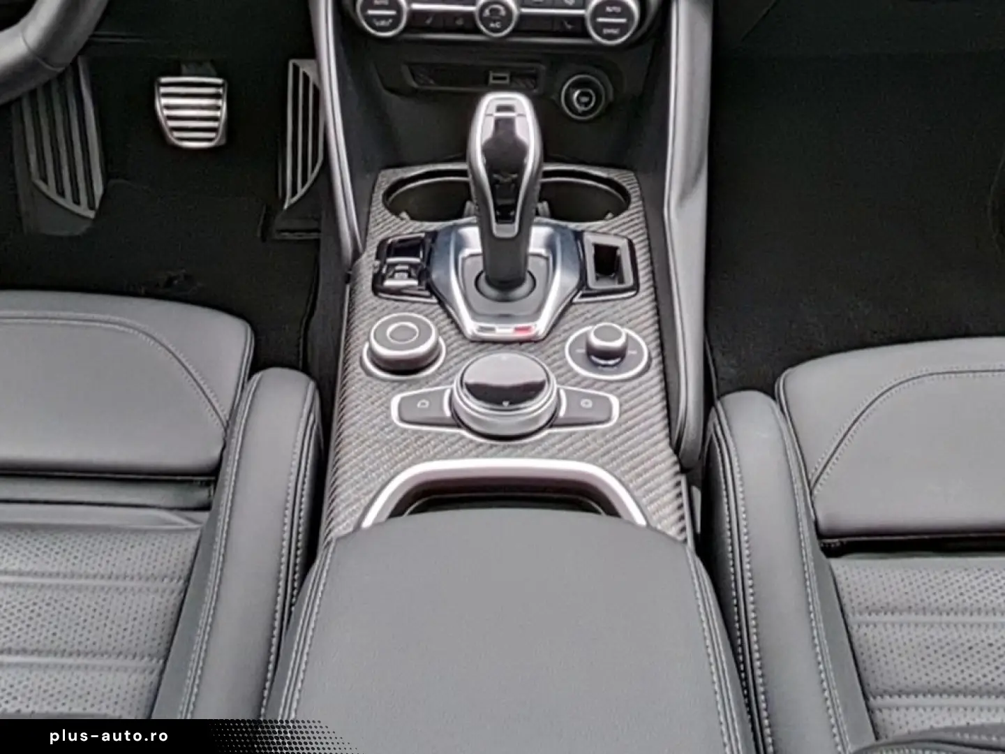 ALFA ROMEO Giulia Quadrifoglio