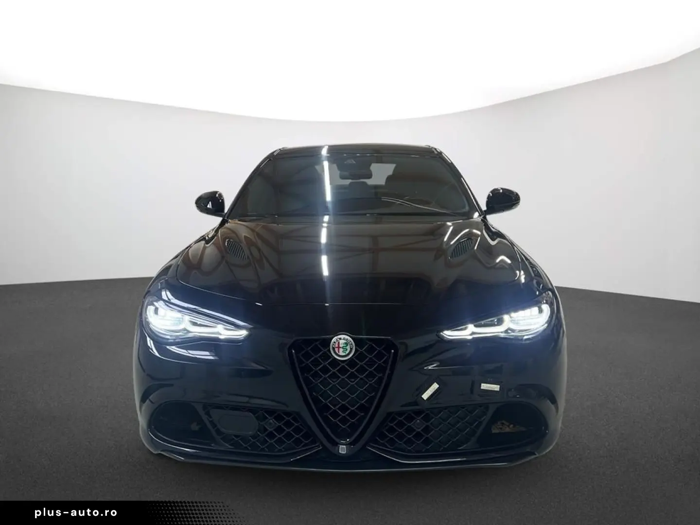 ALFA ROMEO Giulia Quadrifoglio 2.9 V6 Bi-Turbo AT8