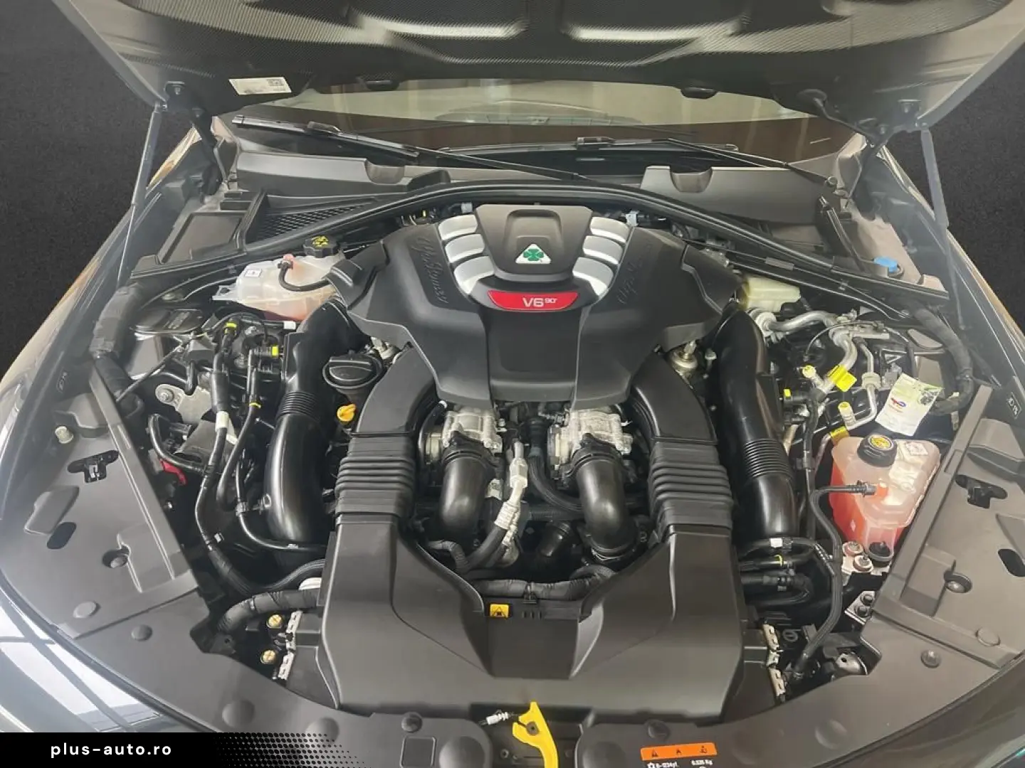 ALFA ROMEO Giulia Quadrifoglio 2.9 V6 Bi-Turbo AT8