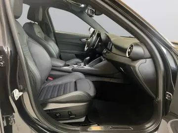 ALFA ROMEO Giulia Quadrifoglio 2.9 V6 Bi-Turbo AT8