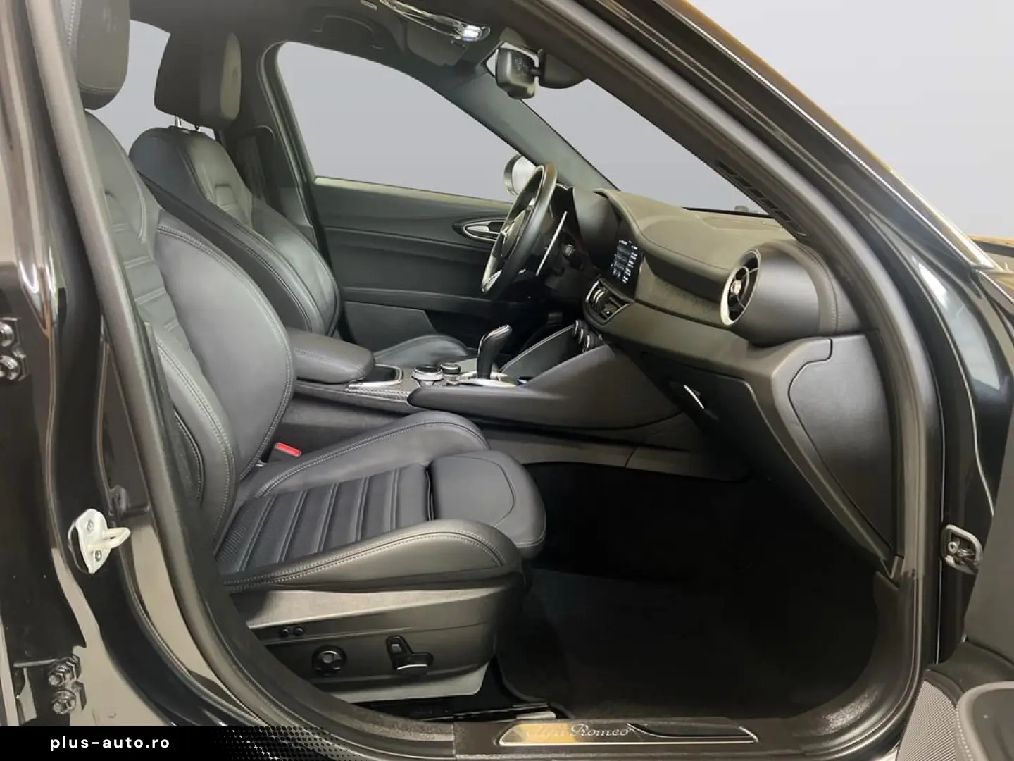 ALFA ROMEO Giulia Quadrifoglio 2.9 V6 Bi-Turbo AT8