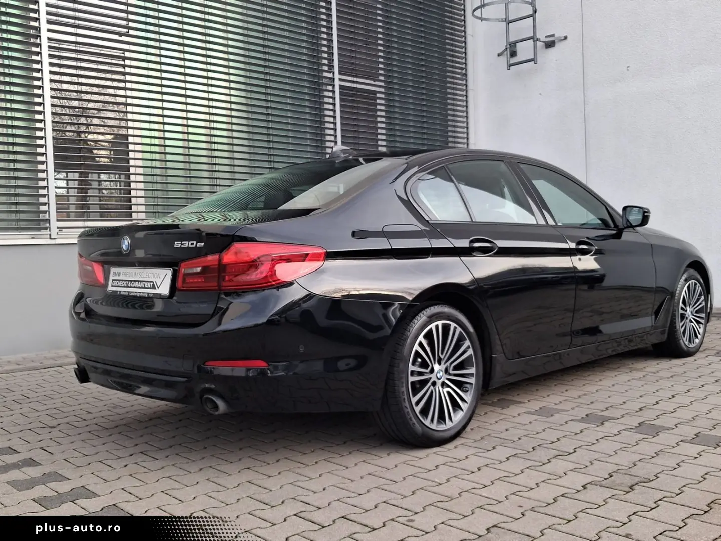 BMW 530e iPerf Lim Sport Line LED Navi ParkAs SHZ