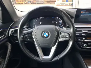 BMW 530e iPerf Lim Sport Line LED Navi ParkAs SHZ