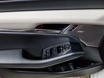 MAZDA 3 SKYACTIVE X ANIVERSARY 180cp 2020