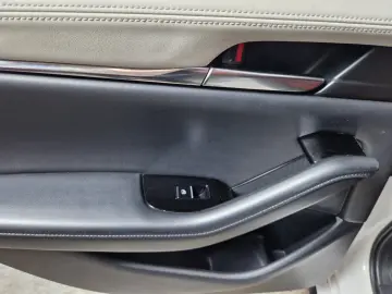 MAZDA 3 SKYACTIVE X ANIVERSARY 180cp 2020